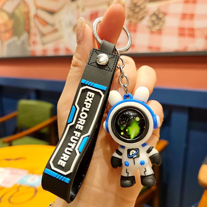 Travelling To The Stars Astronaut Keychain Key Ring Creative Car Key Chain Pendant Hand Strap Cartoon Gift Doll Charm Bag Charms Creative Gifts