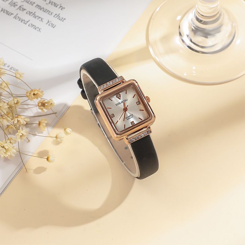 Women's Fashion Quartz Watch Luxury Leather Band Analog WristWatch Ladies Watch Women Dress Bracelet Set Clock
