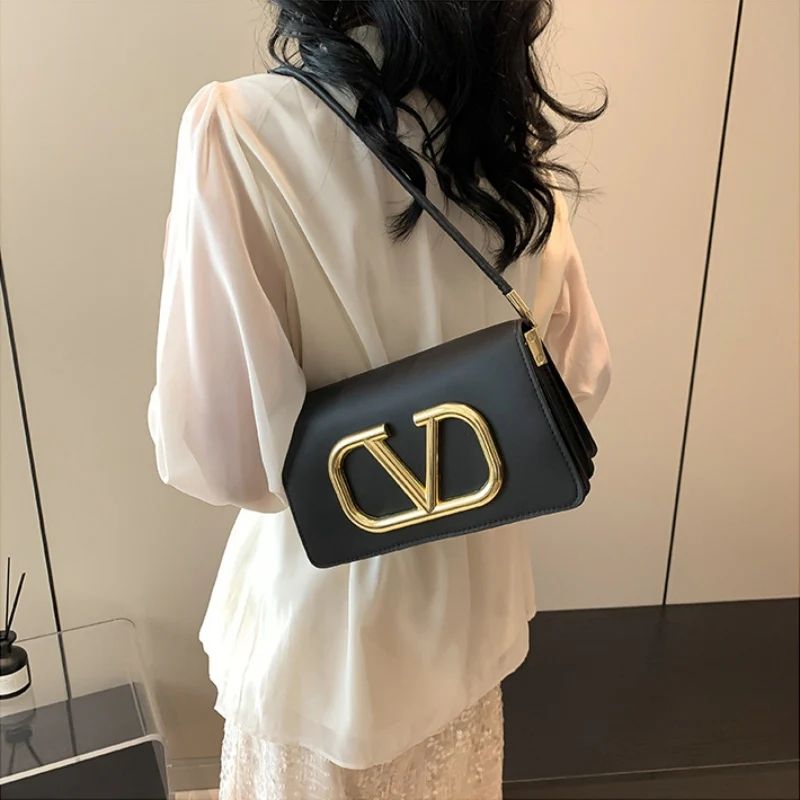 Mateamoda Mini Underarm Bag Stylish Baguette Handbag