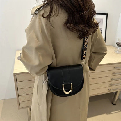 Mateamoda Elegant Saddle Crossbody Bag