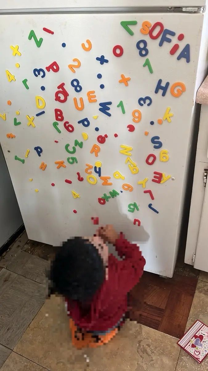 26-79pcs Magnetic Educational Stickers Magnetic Letters Numbers Alphabet ABC 123 Fridge Magnets Plastic Educational Preschool Learning Toy Set Uppercase Lowercase Math