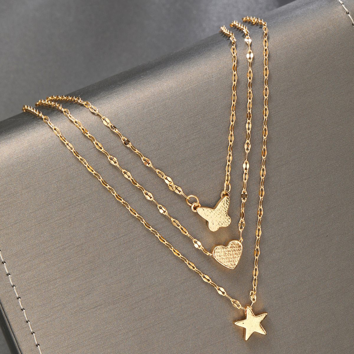 New Fashion Ins Five-Pointed Star Butterfly Necklace 3-Piece Set Niche Exquisite High-End Pendant Multi-Layer Necklace