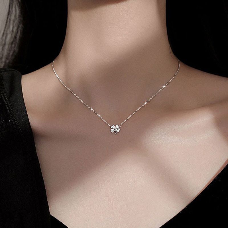 Korean Cold Style Necklace Silver Four-Leaf Clover Necklace Women's Niche Light Luxury New Lucky Leaf Pendant Necklace